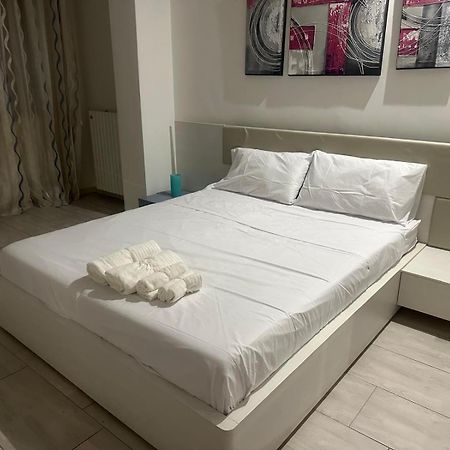 Home Manzoni Барі Екстер'єр фото